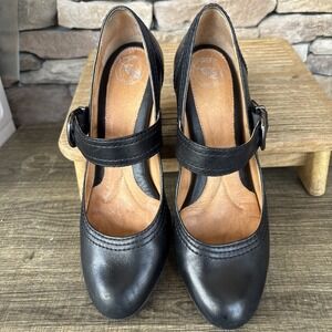 Womens 9 M Nuture Mary Jane Black Leather Buckle Heels Comfy Career Block Heel